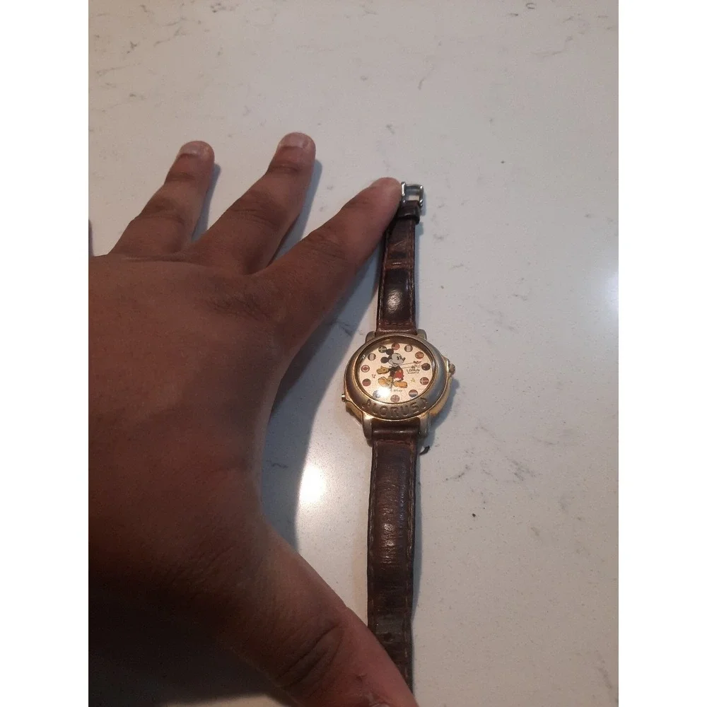 Lorus Mickey Mouse Watch Unisex Musical Mickey Theme Song V421-0020